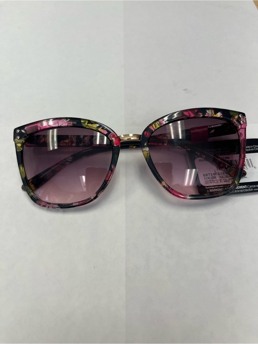 Foster Grant Floral Cat-Eye Sunglasses with Pink Gradient Lenses